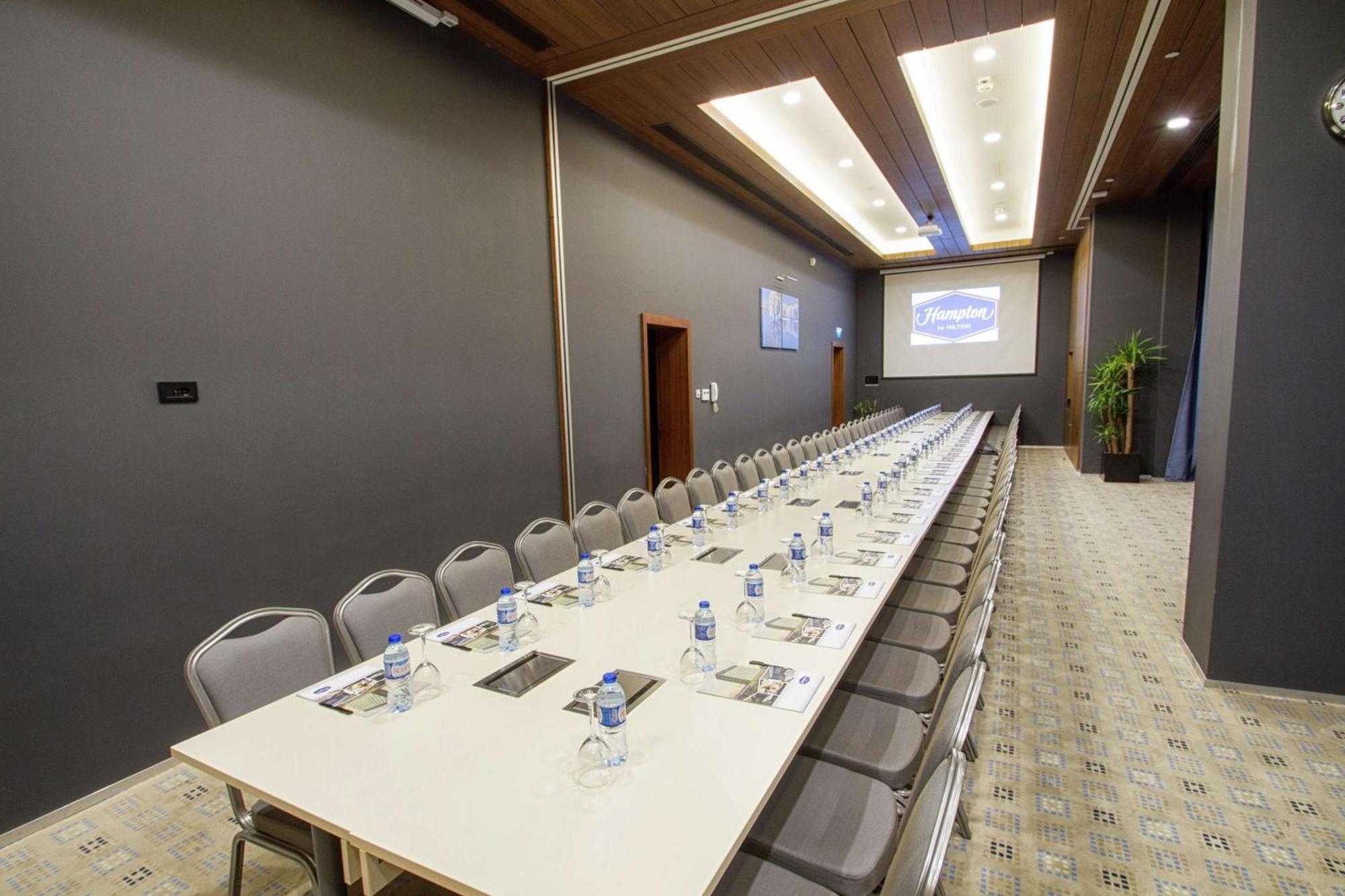 Hampton By Hilton Bolu Hotell Exteriör bild